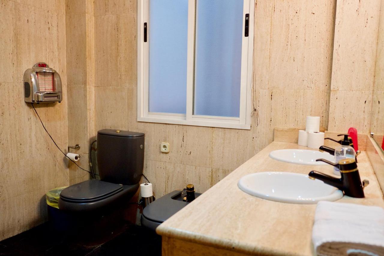 Bookingham ★Apartaments & Suites Мадрид Экстерьер фото