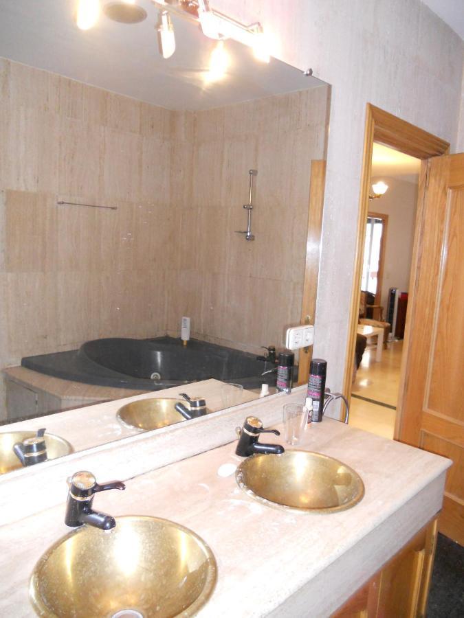 Bookingham ★Apartaments & Suites Мадрид Экстерьер фото