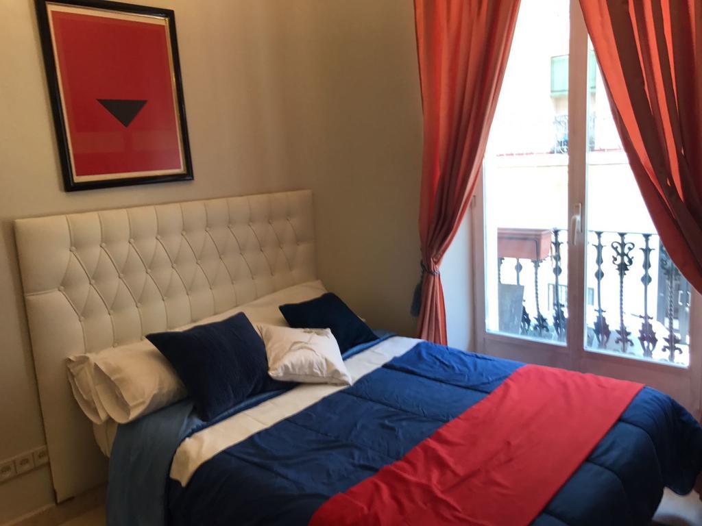 Bookingham ★Apartaments & Suites Мадрид Экстерьер фото